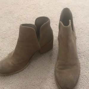 BP “Barris” block heel bootie